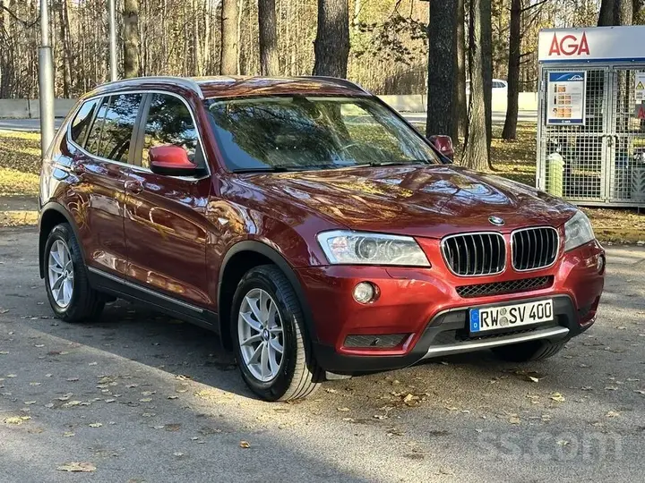 BMW X3 2011 photo 2
