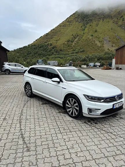 Volkswagen Passat 2018 photo 3