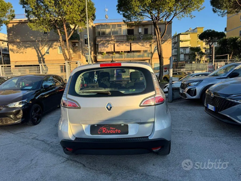 Renault Scenic 2015 photo 5