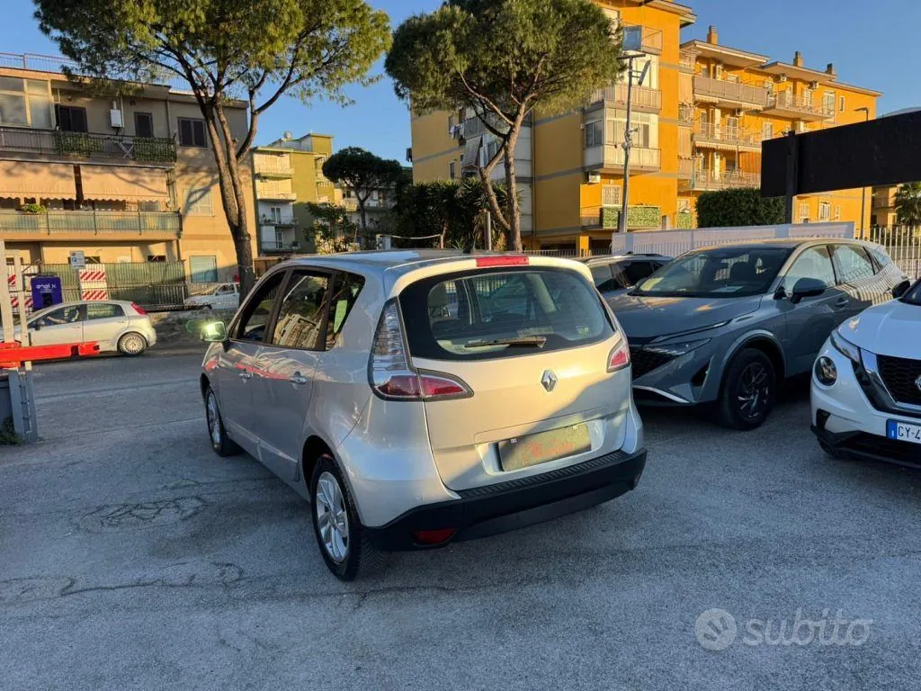 Renault Scenic 2015 photo 4