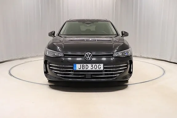 Volkswagen Passat 2025 photo 2