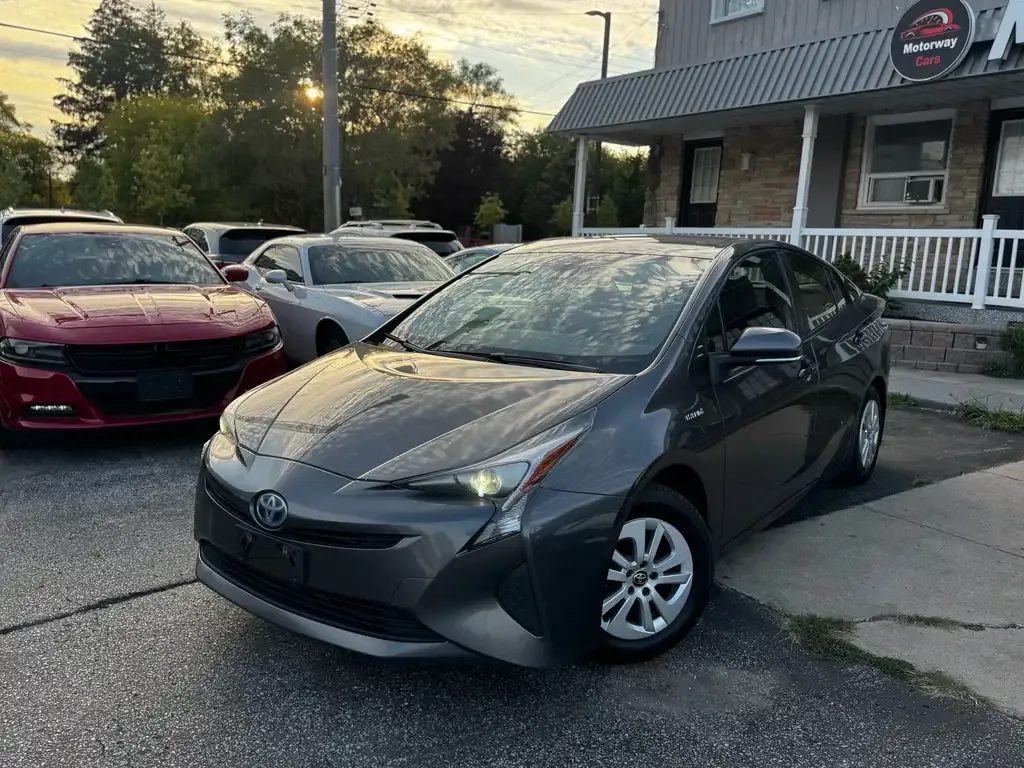 Toyota Prius 2017 photo 3
