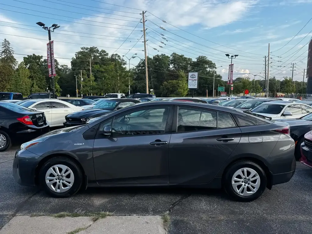 Toyota Prius 2017 photo 4