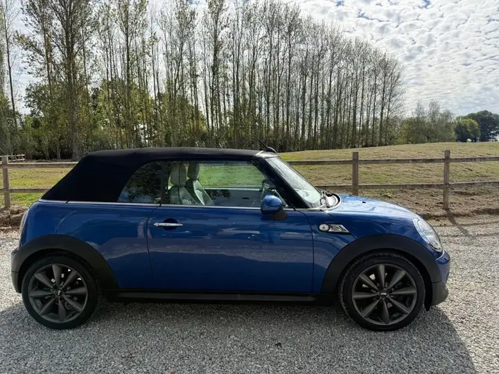 Mini Cooper S 2012 photo 5