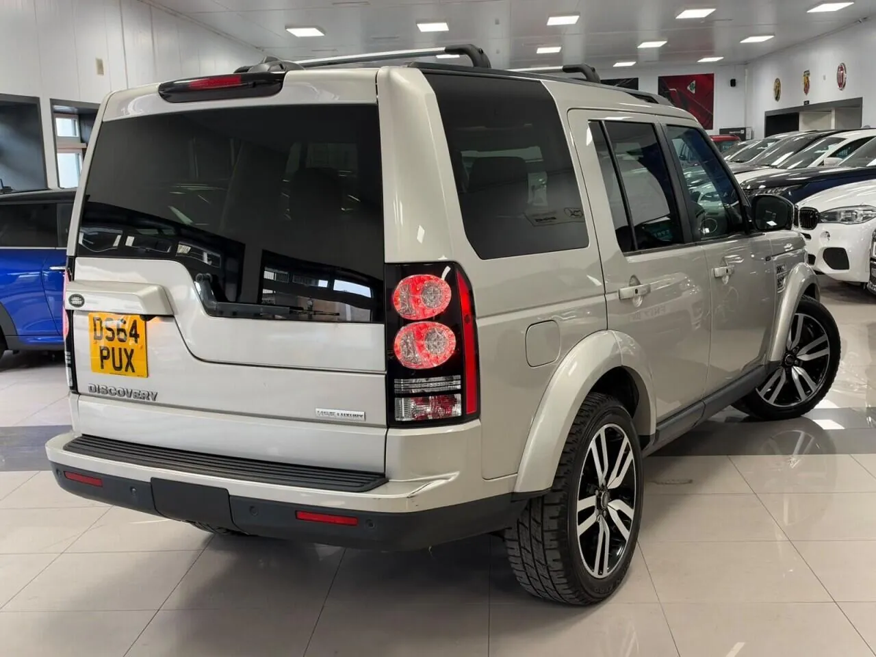 Land Rover Discovery 4 2014 photo 2