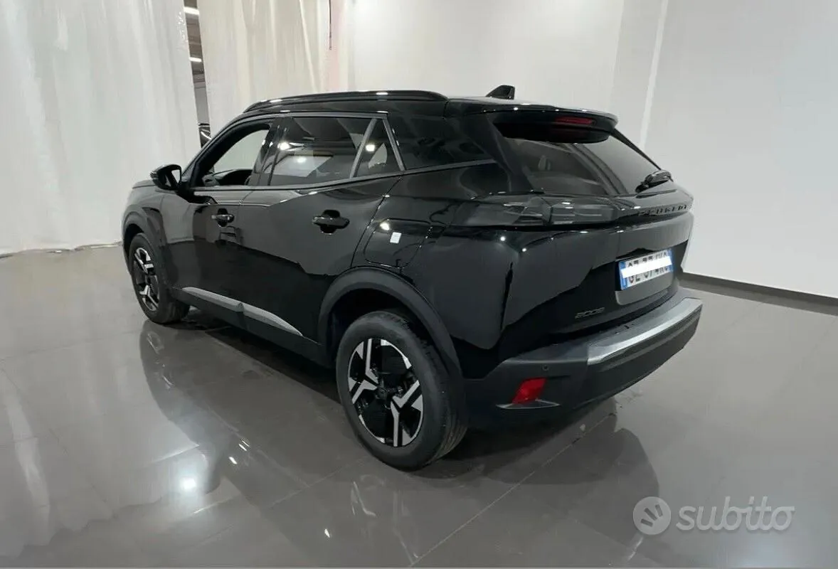 Peugeot 2008 2025 photo 2