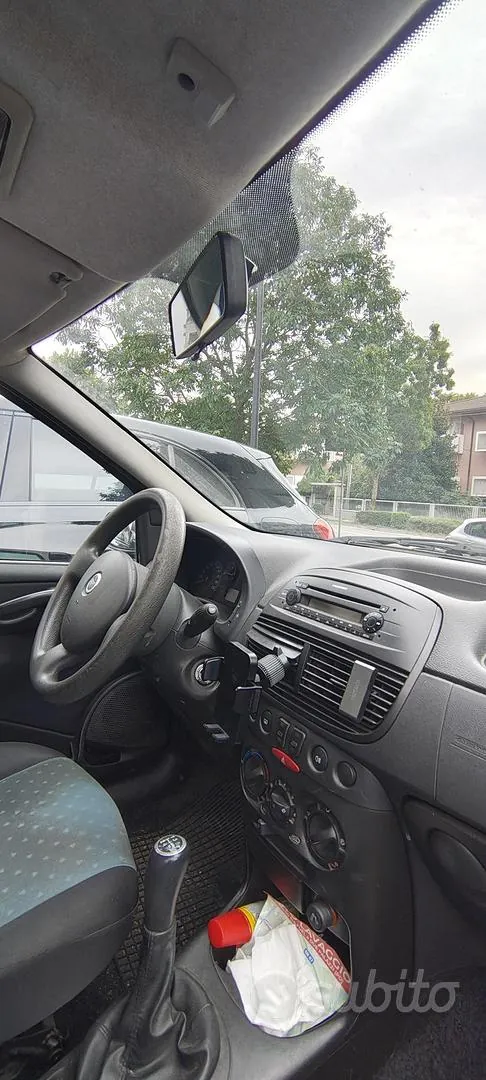 Fiat Punto 2006 photo 4
