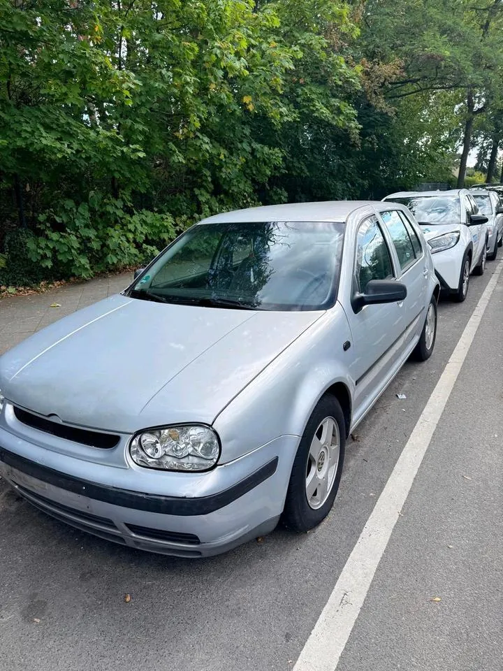 Volkswagen Golf 4