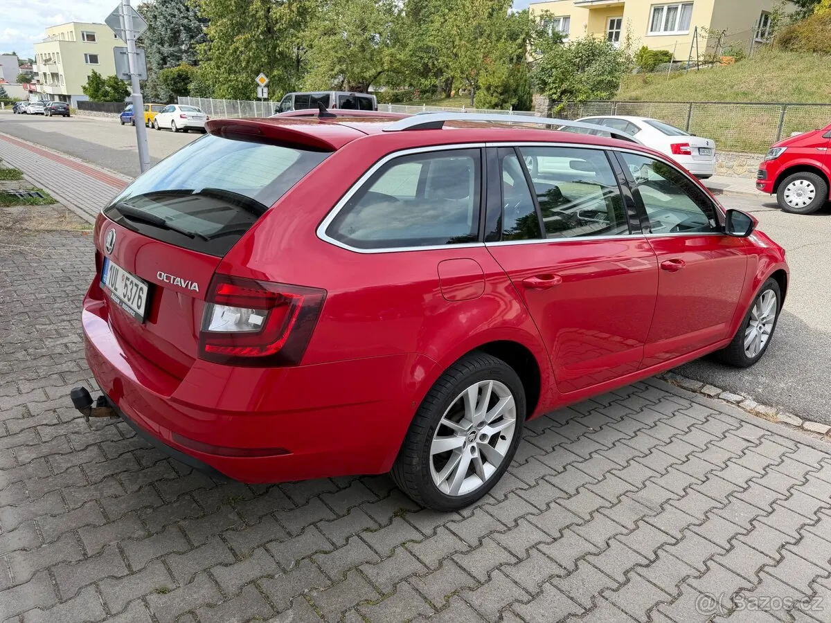 Skoda Octavia photo 4