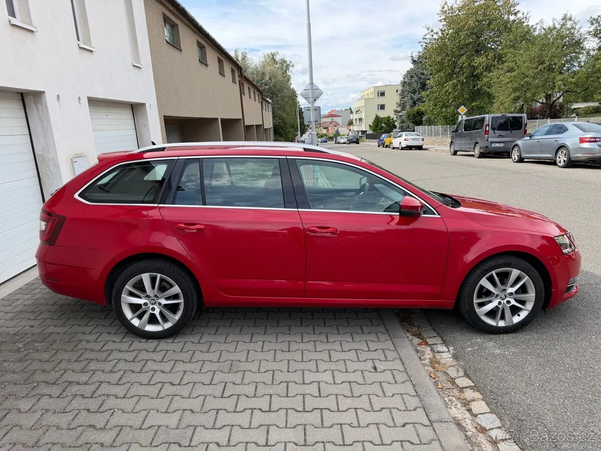Skoda Octavia photo 5