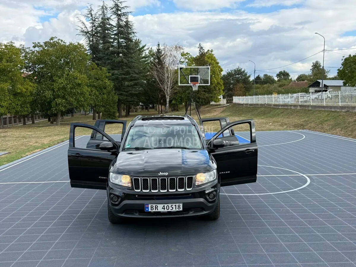 Jeep Compass 2012 photo 4