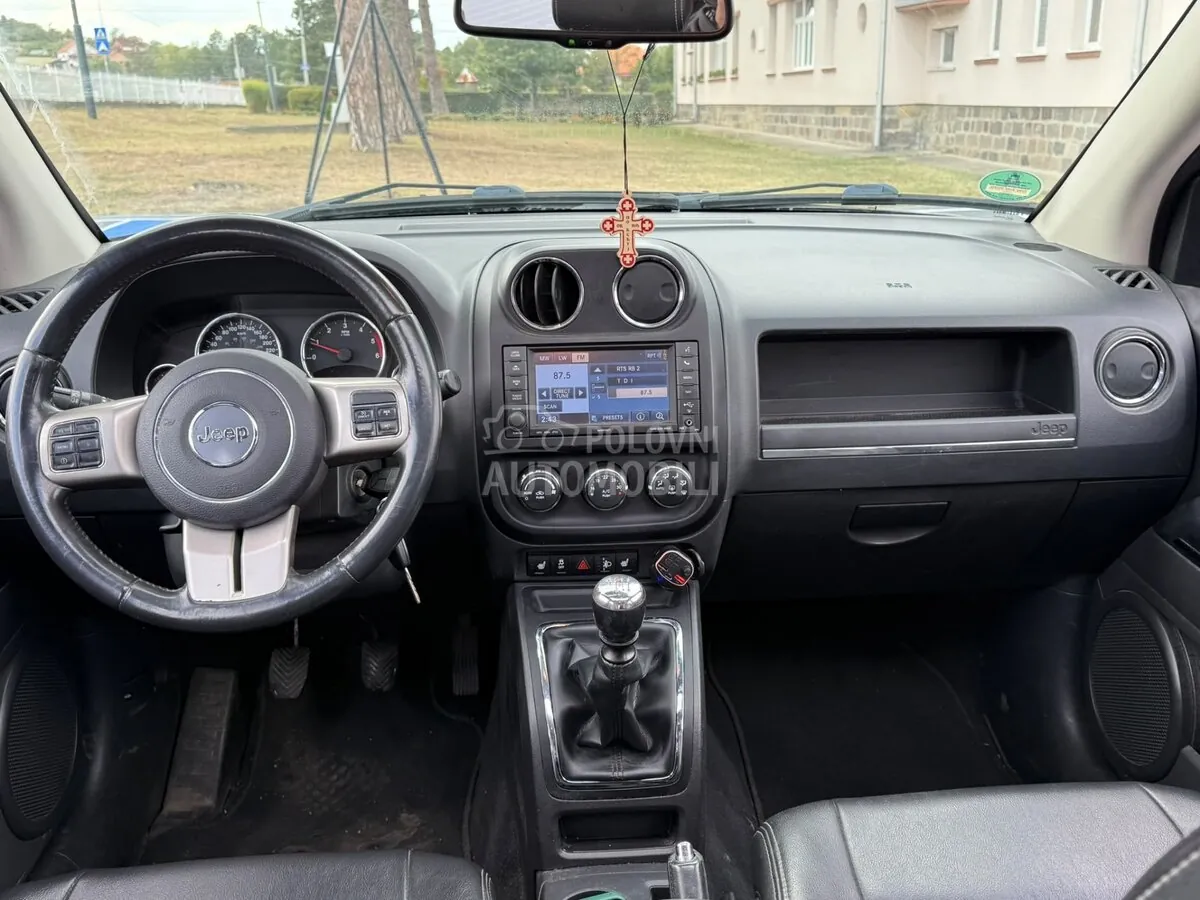 Jeep Compass 2012 photo 3