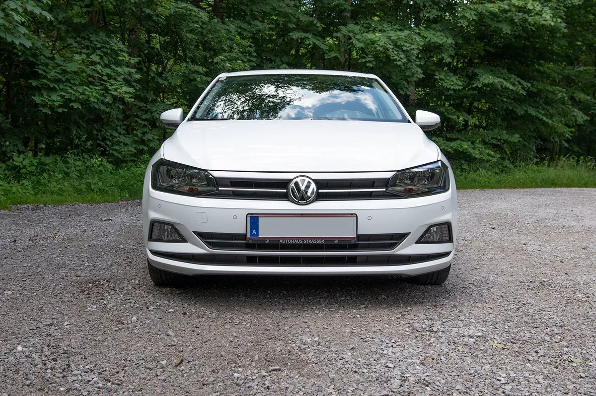 Volkswagen Polo 2017 photo 2