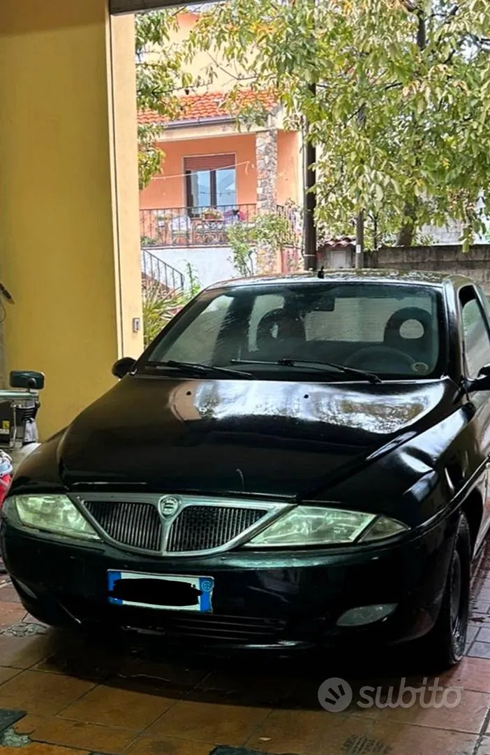 Lancia Y