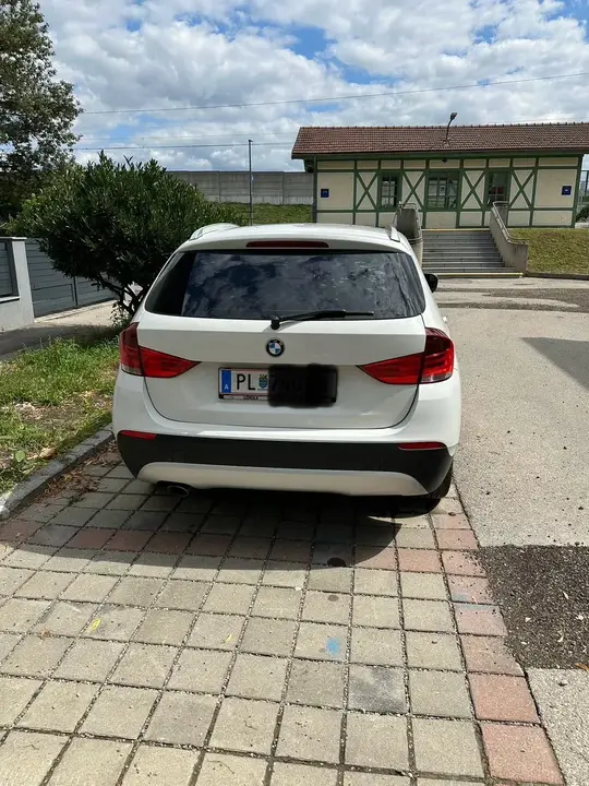 BMW X1 2010 photo 2