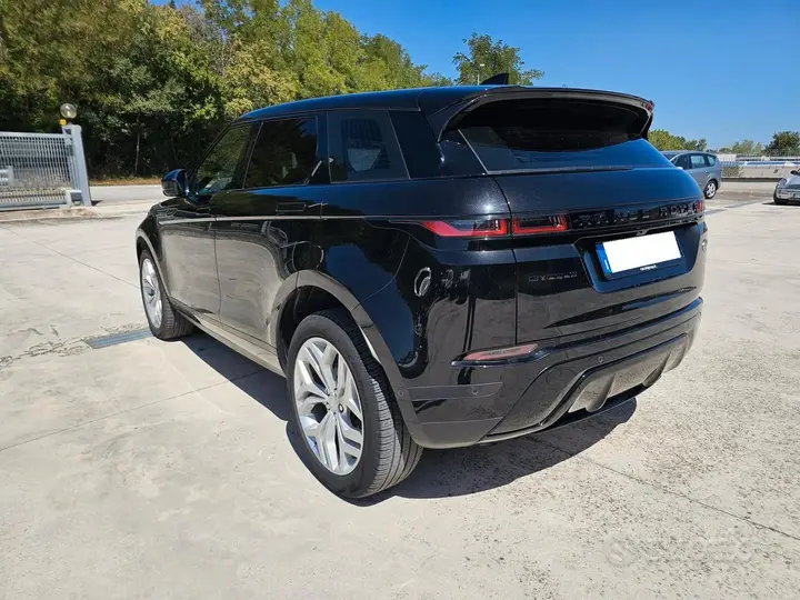 Land Rover Evoque 2021 photo 4