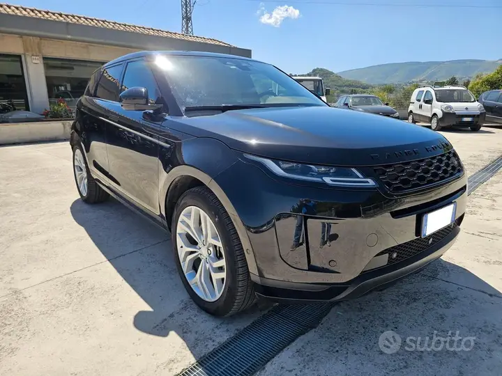Land Rover Evoque 2021 photo 3