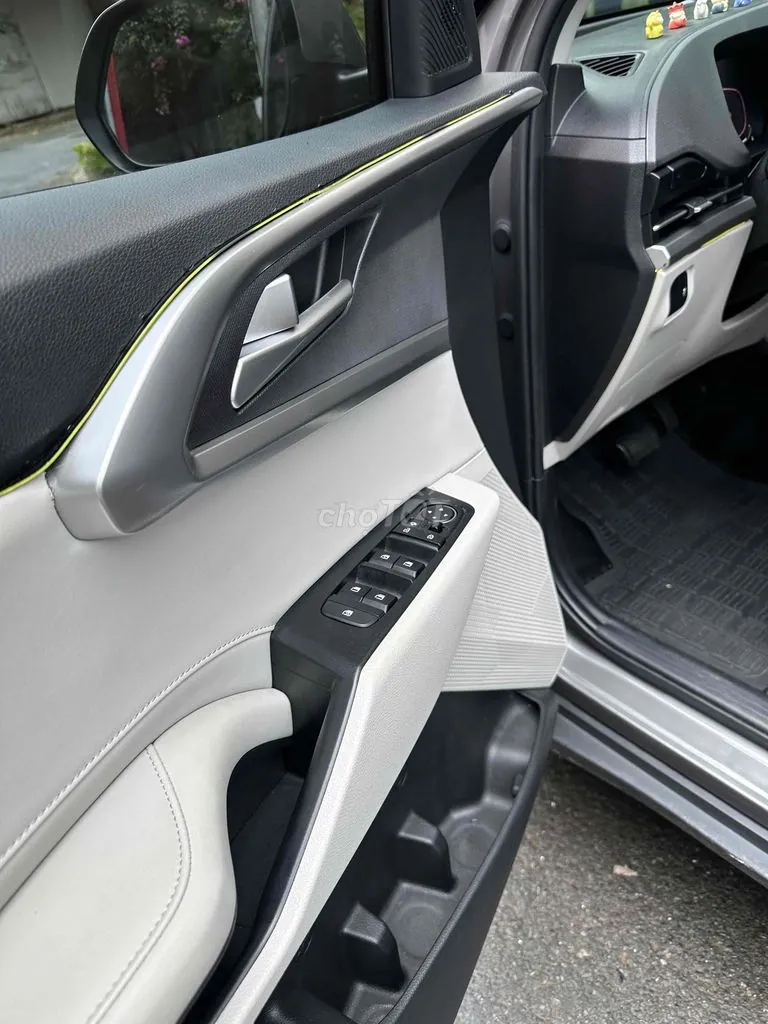 Kia Carens 2025 photo 5