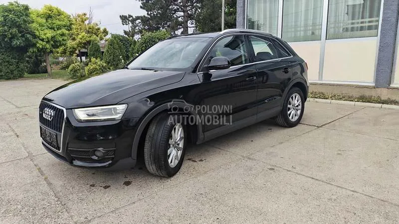 Audi Q3 2012 photo 3