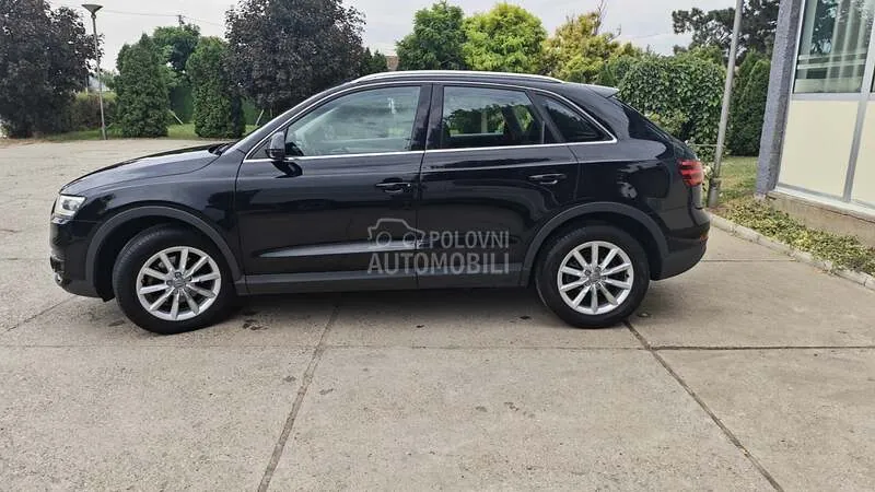 Audi Q3 2012 photo 4