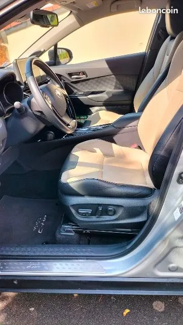 Toyota C-Hr 2022 photo 3