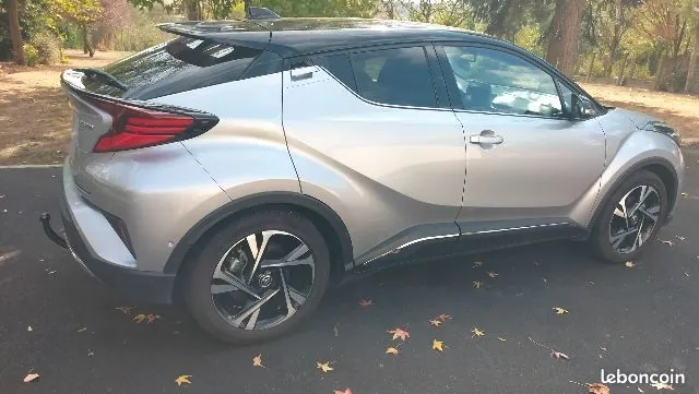 Toyota C-Hr 2022 photo 2
