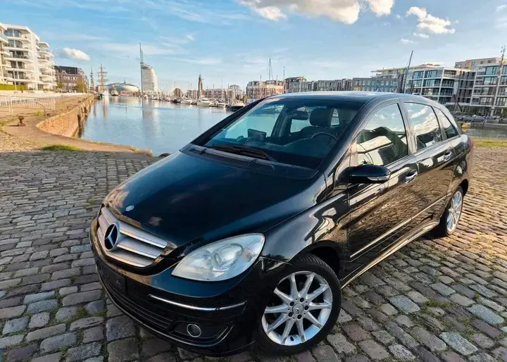 Mercedes-Benz B 170