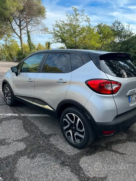 Renault Captur 2015 photo 2