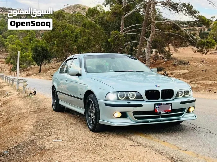 BMW 5 Series 2002 photo 2