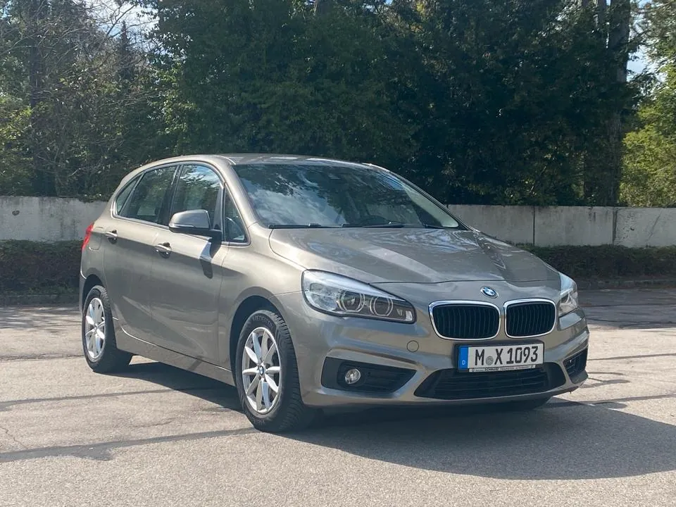 BMW 218I