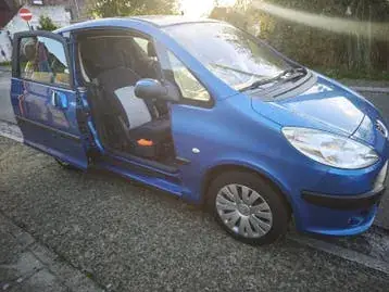 Peugeot 1007 2005 photo 3