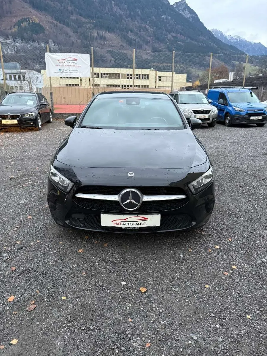 Mercedes-Benz A-Class 2018 photo 2