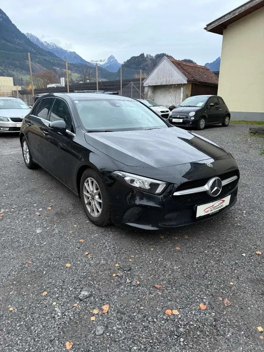 Mercedes-Benz A-Class 2018 photo 3