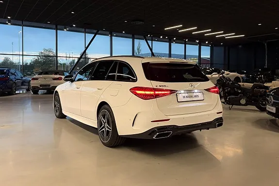 Mercedes-Benz C300 E 2026 photo 3