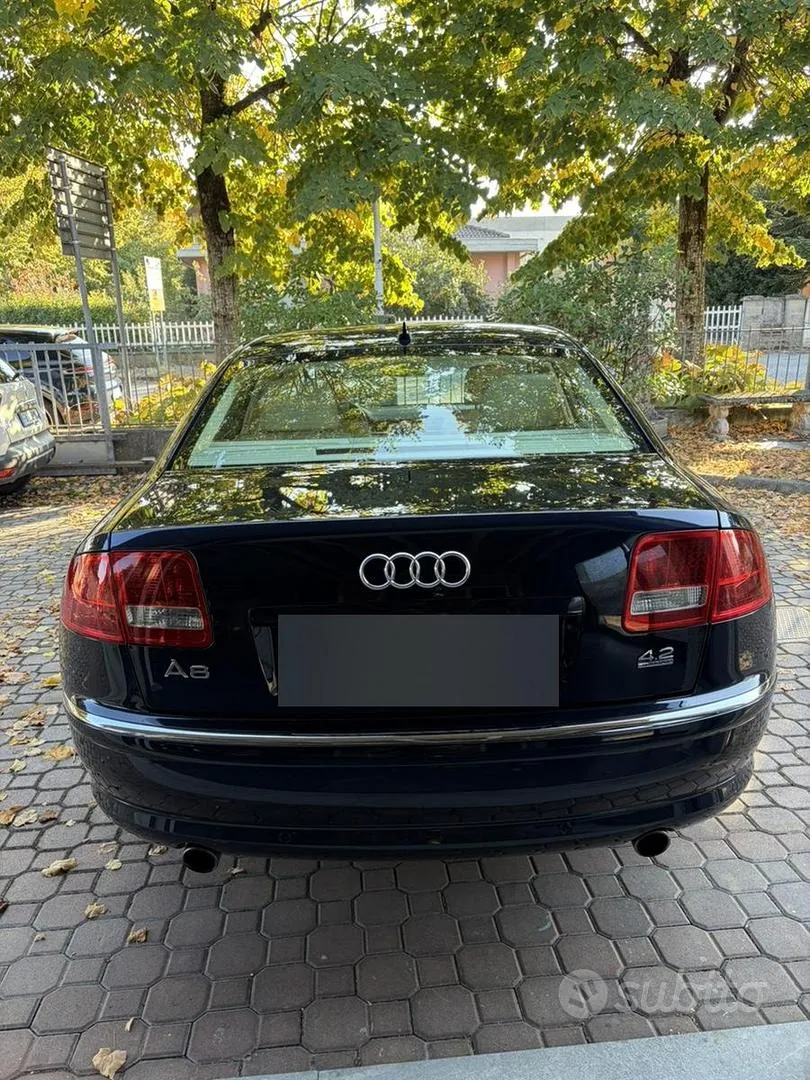 Audi A8 2006 photo 2