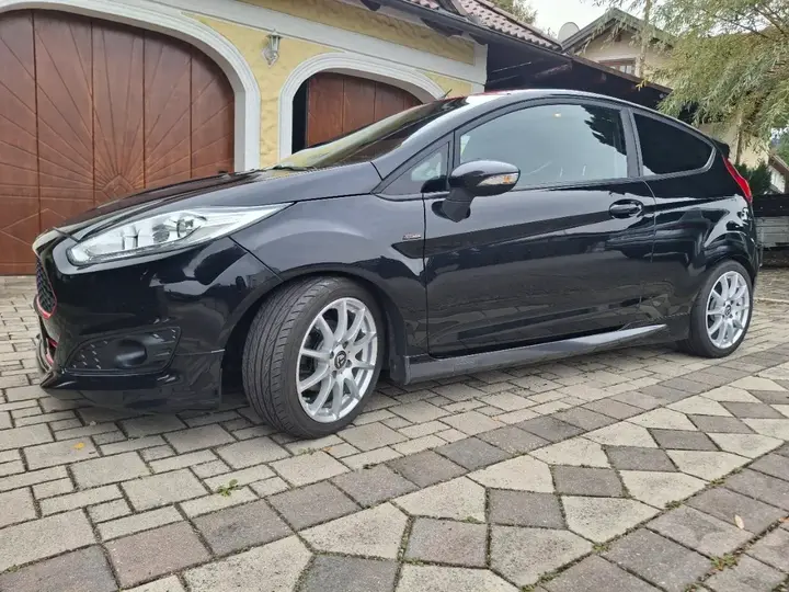 Ford Fiesta 2016 photo 3