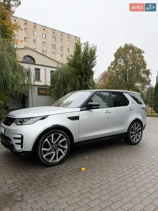 Land Rover Discovery 2017 photo 4