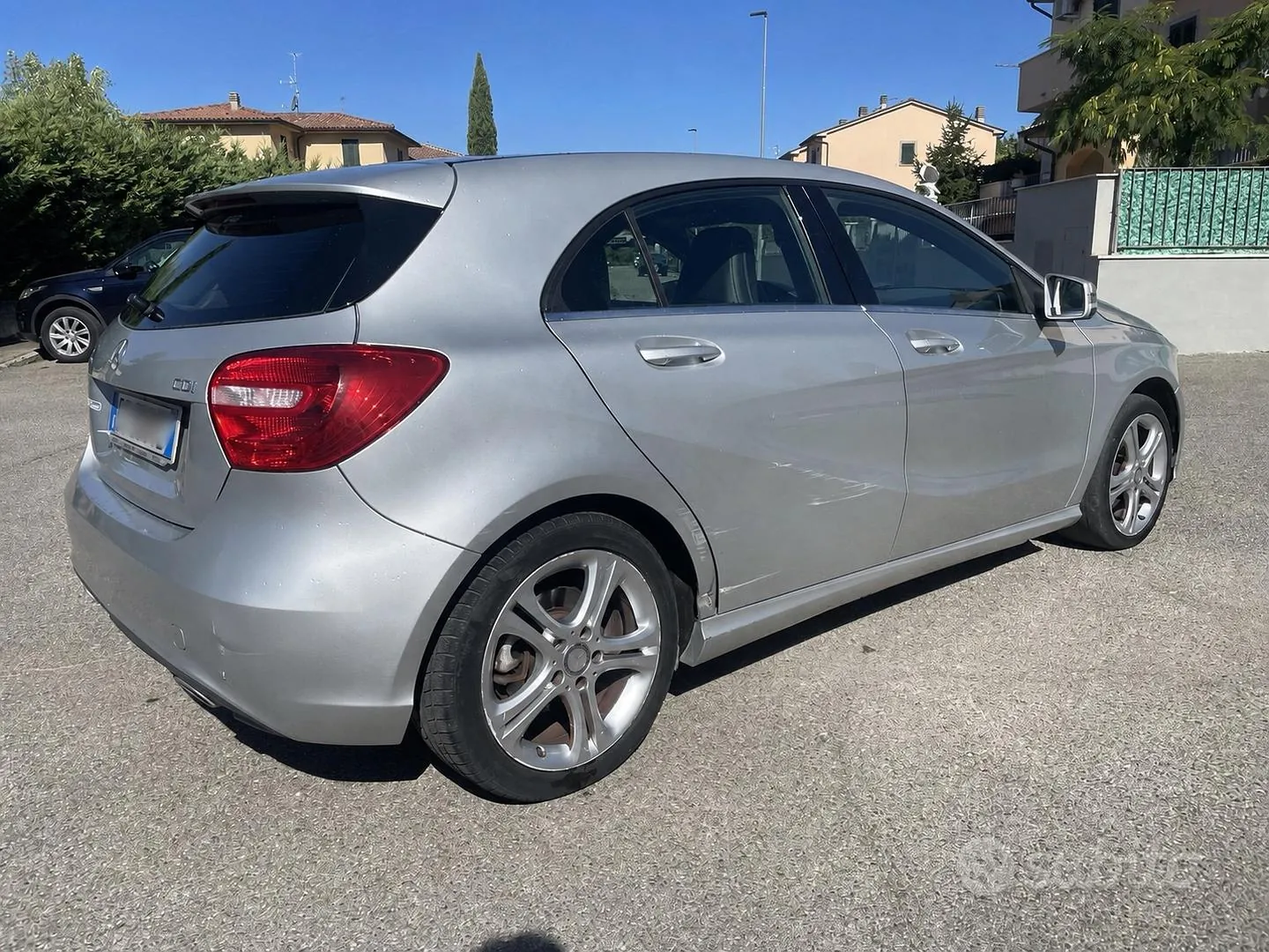 Mercedes-Benz A180 2014 photo 3