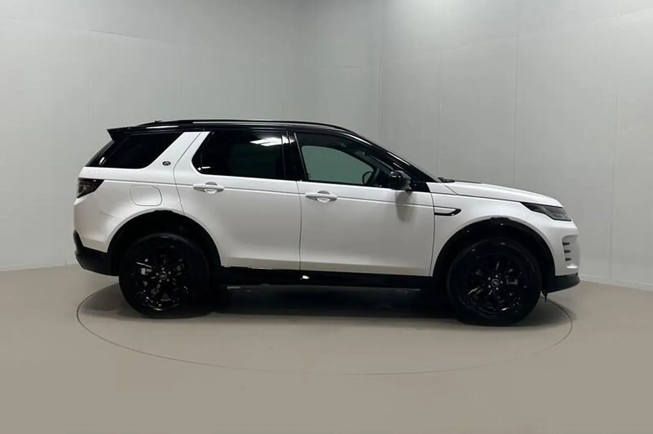 Land Rover Discovery Sport 2026 photo 5