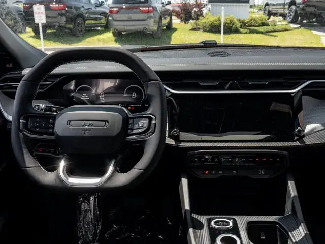 Jeep Cherokee 2026 photo 3