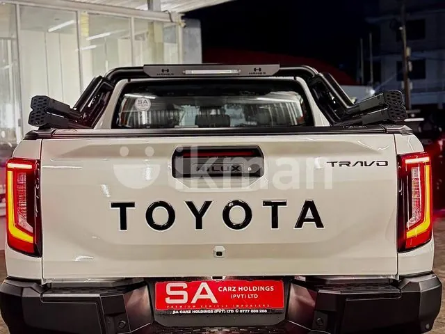 Toyota Hilux 2026 photo 5