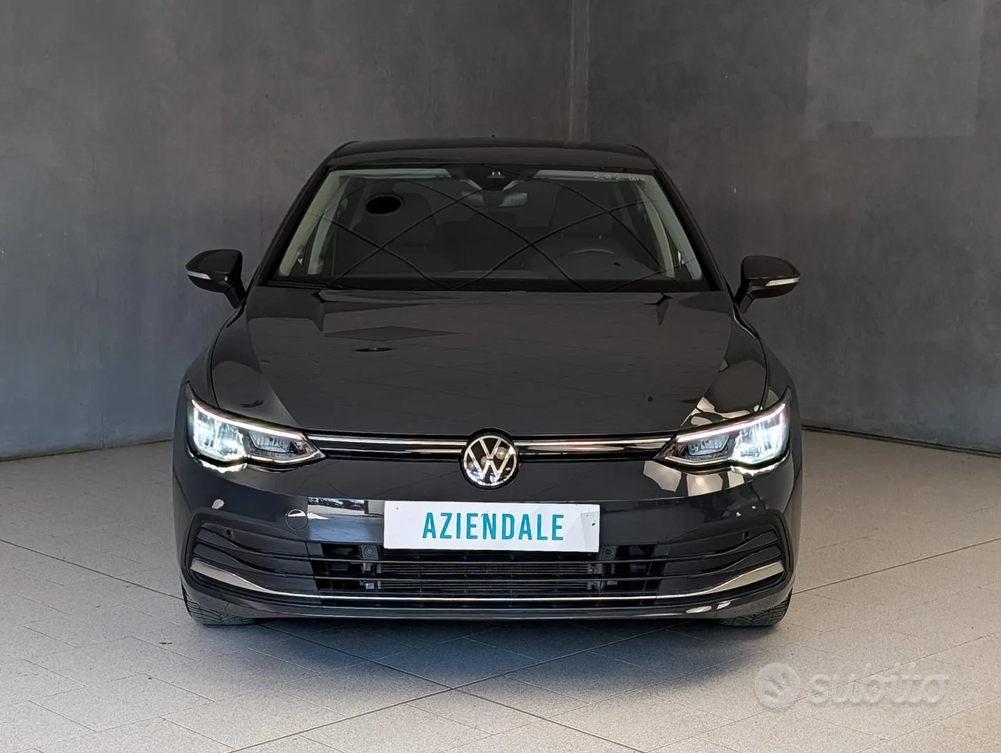 Volkswagen Golf 2024 photo 2