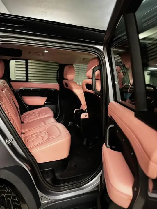 Land Rover Defender 110 2021 photo 2