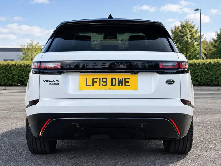 Land Rover Range Rover Velar 2019 photo 2