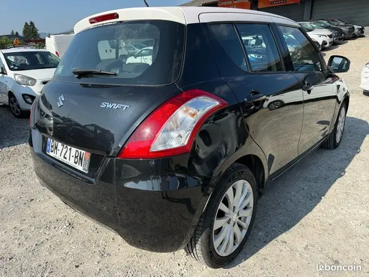 Suzuki Swift 2011 photo 5
