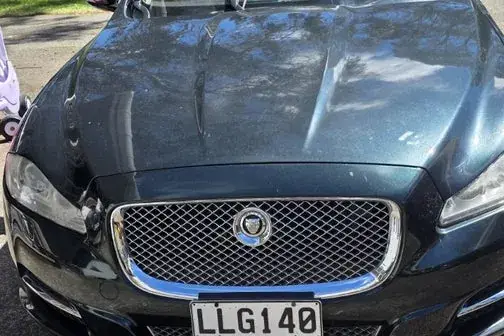 Jaguar Xj