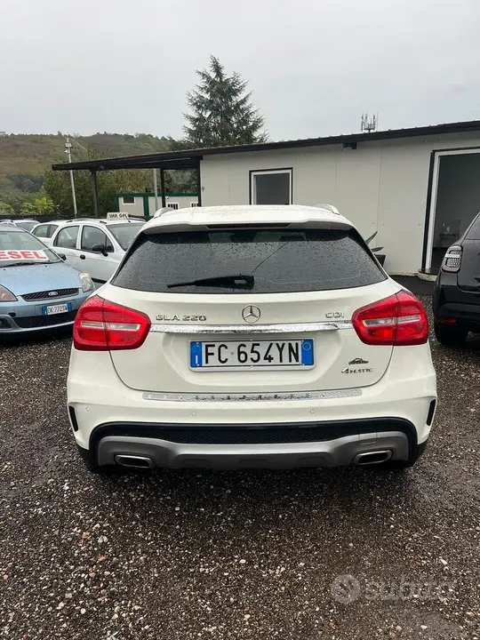 Mercedes-Benz Gla 2016 photo 4