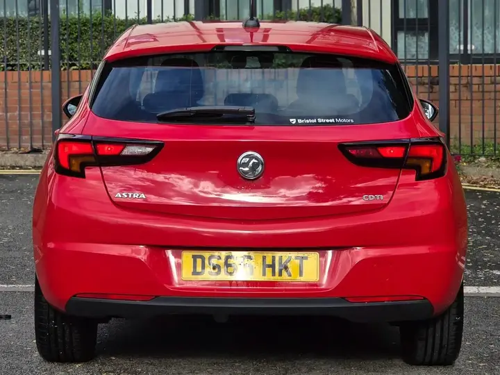 Vauxhall Astra 2016 photo 4