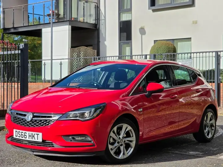 Vauxhall Astra 2016 photo 2