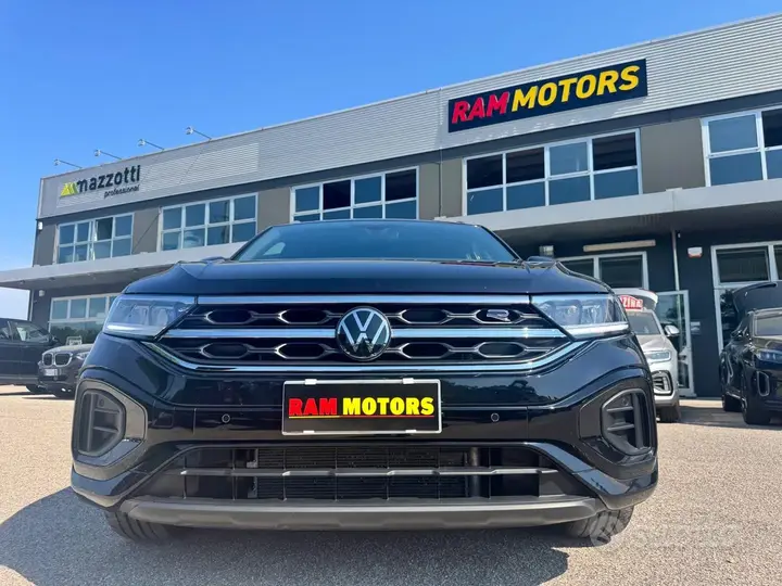 Volkswagen T-Roc R-Line 2023 photo 2